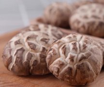 农家花菇干货干花菇无熏硫非特级香菇